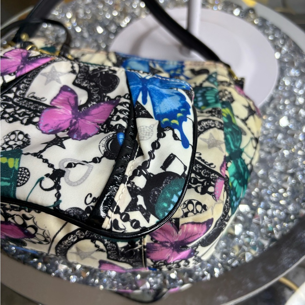 Coach 2008 Limited Edition "Carly" Butterfly Print bag W/matching wristlet EUC - Picture 13 of 15